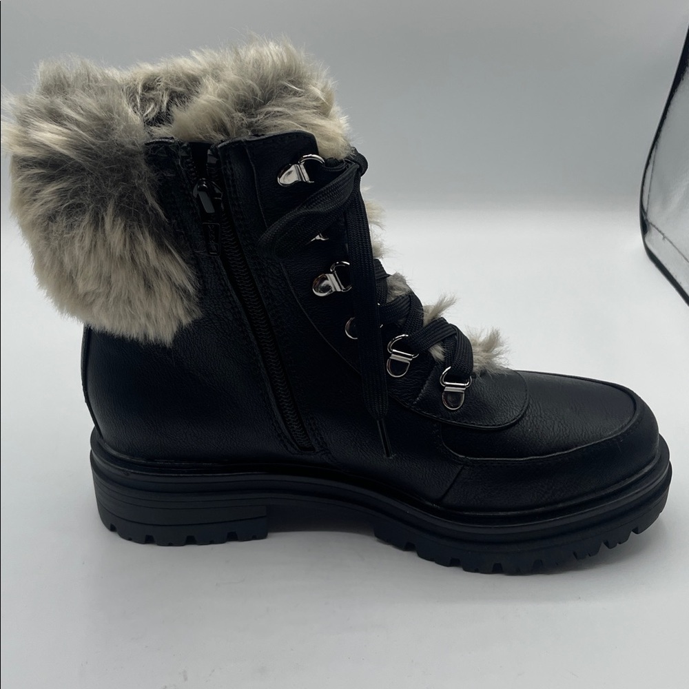 Sun + Stone Orlaa Black combat boots, size 6
New no box - Picture 5 of 5